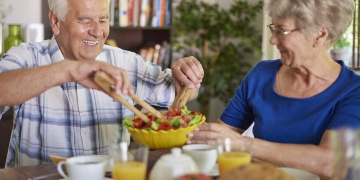 Nutrición en la Tercera Edad: Guía Completa para una Alimentación Saludable - Residencia Geriátrica Señor de Nazareno